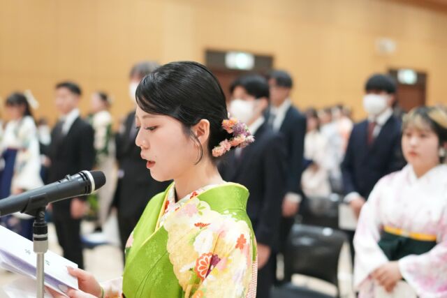 3月13日、令和7年度 卒業式を挙行いたしました🌸
卒業式ならびに謝恩会での晴れやかな様子をご紹介します📸
4年間の厳しい学びと実習を乗り越えた皆さんの表情は、自信に満ちあふれていました。

ここで培った知識と技術を胸に、リハビリテーションのプロとして新しい未来を切り拓いてください💪
皆さまの今後のご活躍を、教職員一同、心より応援しております。

#岡山医療専門職大学
#理学療法士
#作業療法士
#卒業式
#リハビリ